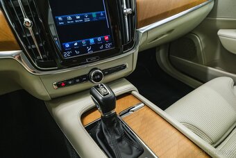 Volvo V90 2019 T5 Inscription, 360°,HUD,masáž,ventilace,PDC, - 19