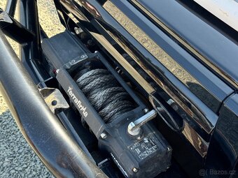 Land rover Defender 2,4 - 19