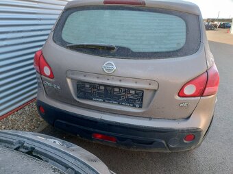 Nissan Qashqai 2010 2,0DCi 110kW havar. DILY z AUTA - 19