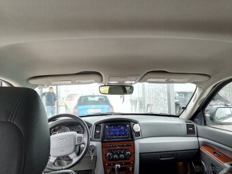 Jeep Grand Cherokee - 19