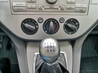 Ford Kuga 2.0 TDCi 100kW 1.Majitel. Tažné - 19