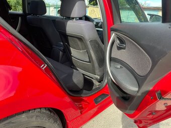 BMW i120d. 2009 - 19