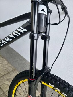 Downhill kolo Canyon Sender CF 9.0 Team Carbon 2018 27.5" - 19