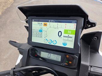 HONDA CRF 1100A AFRICA TWIN 2021 MANUÁL - 19