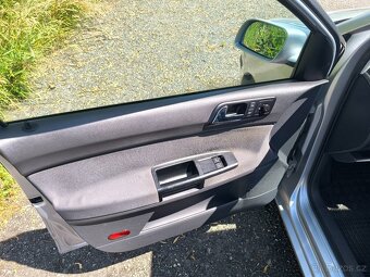 VW Polo 1.4 16V AUTOMAT (prav. servis) - 19