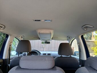 VW Touran 1.6TDI CR 77kw r.v2012 - 19