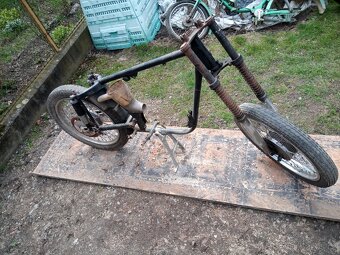 Prodám nevyužité motocykly k renovací a díly - 19