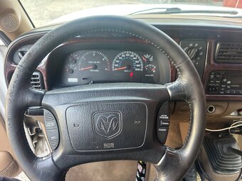 DODGE RAM CUMMINS 5,9TD 122tis KM. - 19