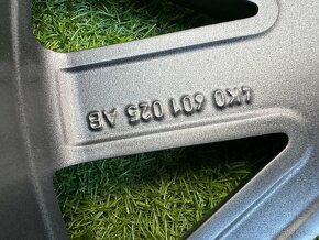 AUDI A6 C8 C8 4K C7 - NOVÁ ORIGINÁLNÍ SADA - 19