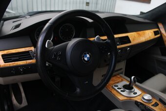 BMW E60 M5 5.0 V10 - 19