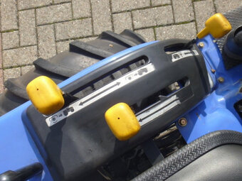 Traktor Iseki TXG23 4wd HST - 19