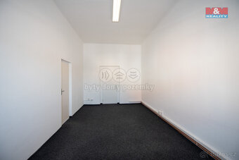 Pronájem kanceláří 95 m², Pardubice, ul. 17. listopadu - 19
