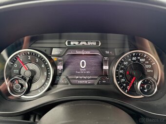 DODGE RAM 1500 HARD OFFROAD HEMI NAVIJÁK - 19