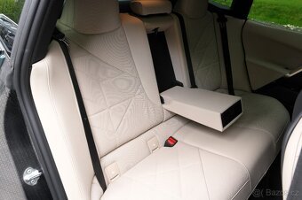 BMW IX 40 240 kW, xDrive, Vzduchový podvozek, Sky-Lounge - 19