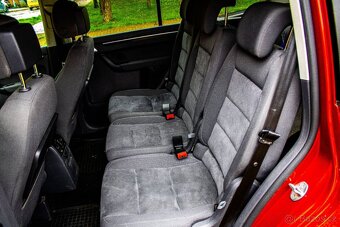 Volkswagen Touran 2.0 TDI Highline - 19