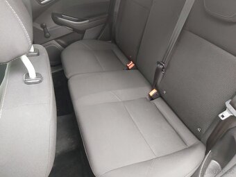 Ford Focus 1.5 TDCi, 2015, pěkný stav - 19