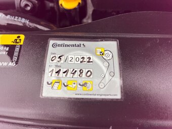 Volkswagen Passat 2,0 TDi DSG ACC, LED, Kessy, ALU - 19