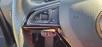 Škoda Octavia 3 rs 2.0 Tsi Challenge - 19