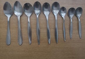 Hrníčky,květináče,popelníky,příbory-zbytky různé,.... - 19