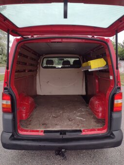 Volkswagen Transporter T5 1.9TDI - 19