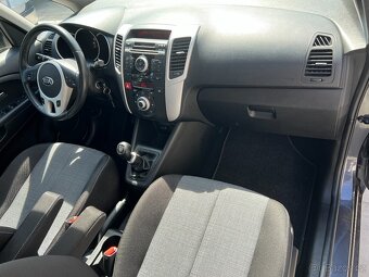 KIA VENGA 1,4i 66KW 1.MAJITEL 48000KM TEMPOMAT PARK.SENZORY - 19
