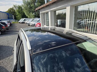 Nissan Qashqai 
2.0 i 7 míst 104KW Panorama - 19