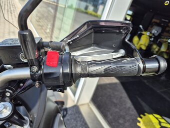 Suzuki DL 650 V-Strom - 19