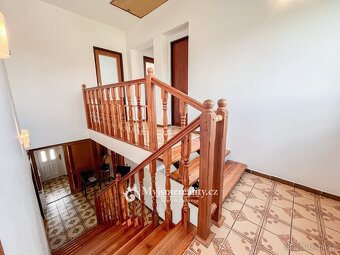 Prodej rodinný dům, 6+1, zahradní domek, pozemek  746 m2 - D - 19
