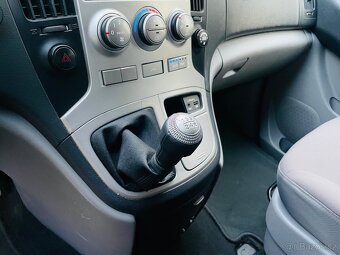 Hyundai H 1 2.5 CRDi 125KW MANUÁL 8-MÍST NAVIGACE SENZORY - 19