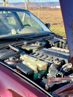 BMW E32 750i Brokatrot - 19