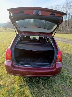 Toyota Avensis Kombi 2.0 D4D,r.v.2004, STK 6/26 - 19