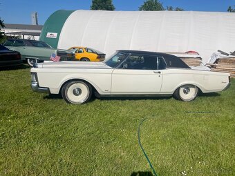 Lincoln continental Mark 3 - 19