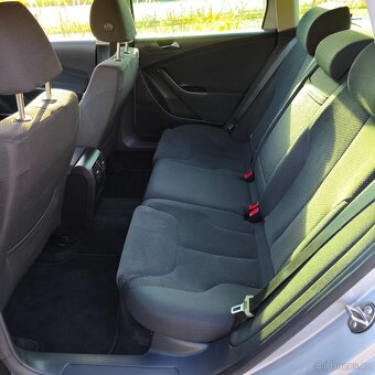 Volkswagen Passat 1.9 TDI 77kw, poctivých 298tkm,bez koroze - 19