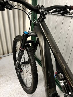 Trailové karbonové kolo Specialized Stumpjumper 29" - 19