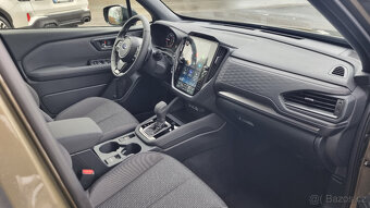 Subaru Forester 2.0i CVT Active NOVÝ Model 2015 - oficial ČR - 19