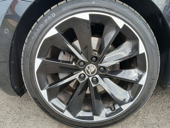 Škoda Superb, 2,0 DTI 4x4 Sportline - 19