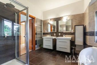 Dům 5+kk o ploše 232 m2 - Klecany, Klecany - 19