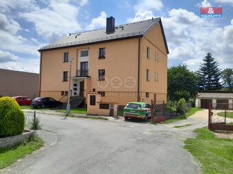 Prodej bytu 3+1 s garáží a pozemkem, 91 m², Svéradice - 19
