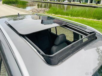 Volkswagen Touran 2.0TDI MANUÁL KAMERA VÝHŘEV TAŽNÉ HIGHLINE - 19