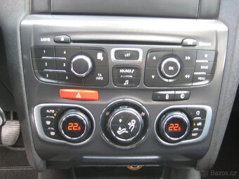 CITROEN C4 1.6 HDi 84KW SERVISKA TAŽNÉ - 19