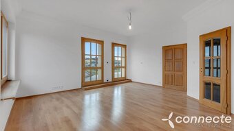 Velkorysý dům 9+kk s užitnou plochou 697 m2  Bezděkov u Žatc - 19