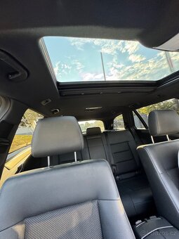 Mercedes Benz E350 4 matic - 19