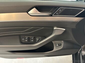 VW PASSAT VARIANT B8 2.0TDI 110KW DSG HIGHL.MATRIX ACC TAŽNÉ - 19