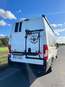 OBYTNÁ DODÁVKA PEUGEOT BOXER - SUPER VÝBAVA - 19