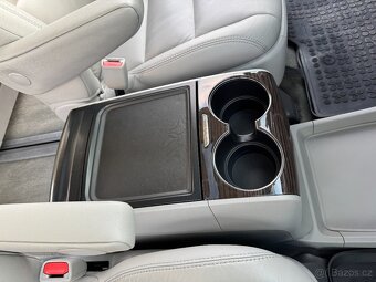 Toyota Sienna XLE AWD - 19