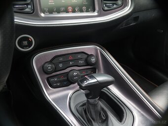 Dodge Challenger, 5.7 V8 Shaker SRT, DPH odpočet - 19