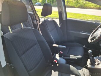 Mazda 5 - 19