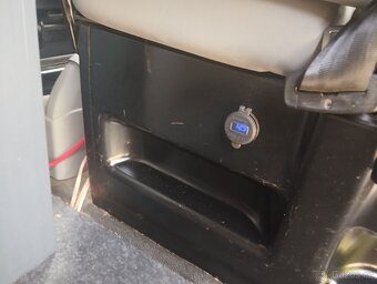 VW Transporter 2.0tdi 75kw, spací vestavba - 19