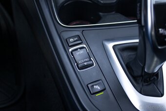 BMW Rad 3 320d A/T Sport Line ZÁRUKA 1 ROK/20 000 km - 19