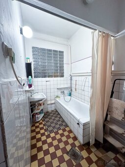 RD 736 m2 v okolí Loun - 19